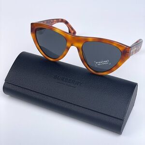 💯 NEW Burberry BE4285 379487 Women Sunglasses